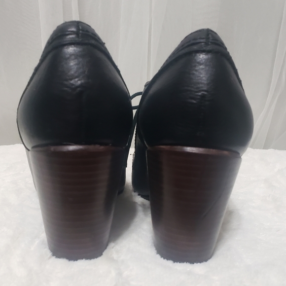 Fossil Black Leather Heeled Booties Sz 8 - Picture 8 of 16